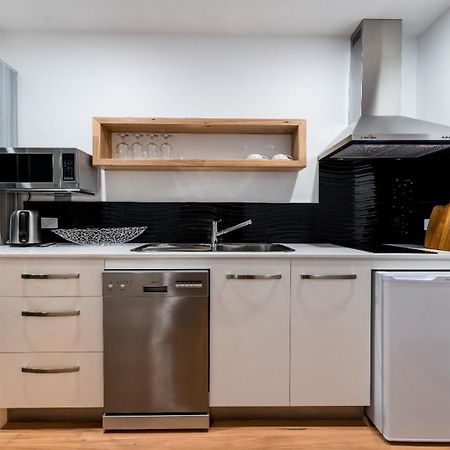 Ulverstone River Edge Holidayapartments Kamer foto