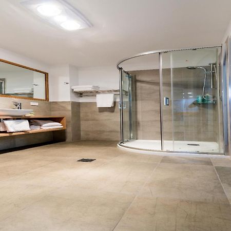 Ulverstone River Edge Holidayapartments Kamer foto