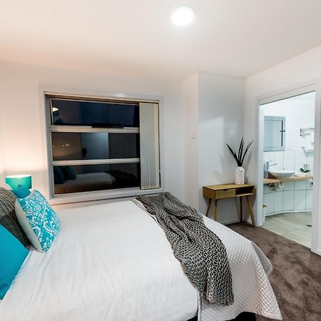 Ulverstone River Edge Holidayapartments Kamer foto